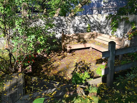 5th image of 927 11th St NW
