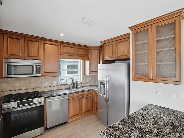 4436 Floramar Ter — Photo 2