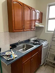 Rented by K & O Realty Associates Inc.