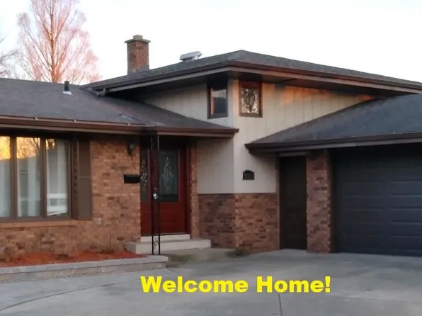 9607 Greenwood Ave, Munster, IN 46321