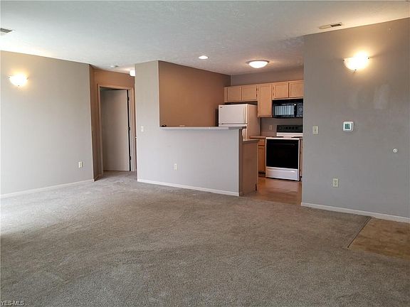 5th image of 1410 Buckingham Gate Blvd Unit B