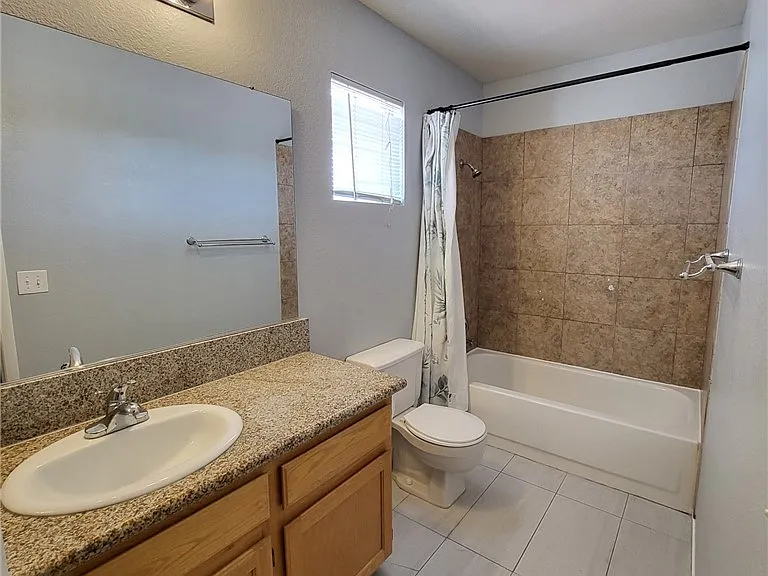 9404 Hershey Ln — Photo 9
