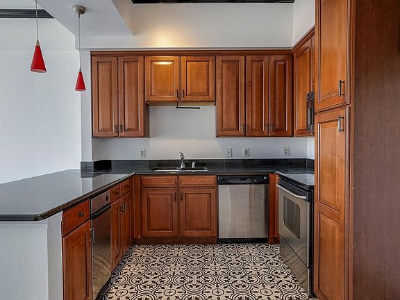 4th image of 3225 Turtle Creek Blvd APT 1533