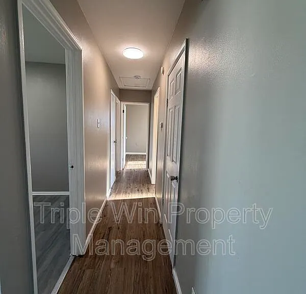 1710 Kay Dr — Photo 9
