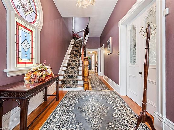 3rd image of 143 Norfolk St