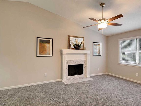 3rd image of 4221 Burgundy Way