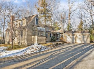 11 Mulberry Ln, Boxford, MA 01921