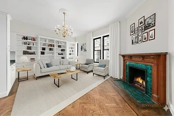 Sold by Douglas Elliman | media 8
