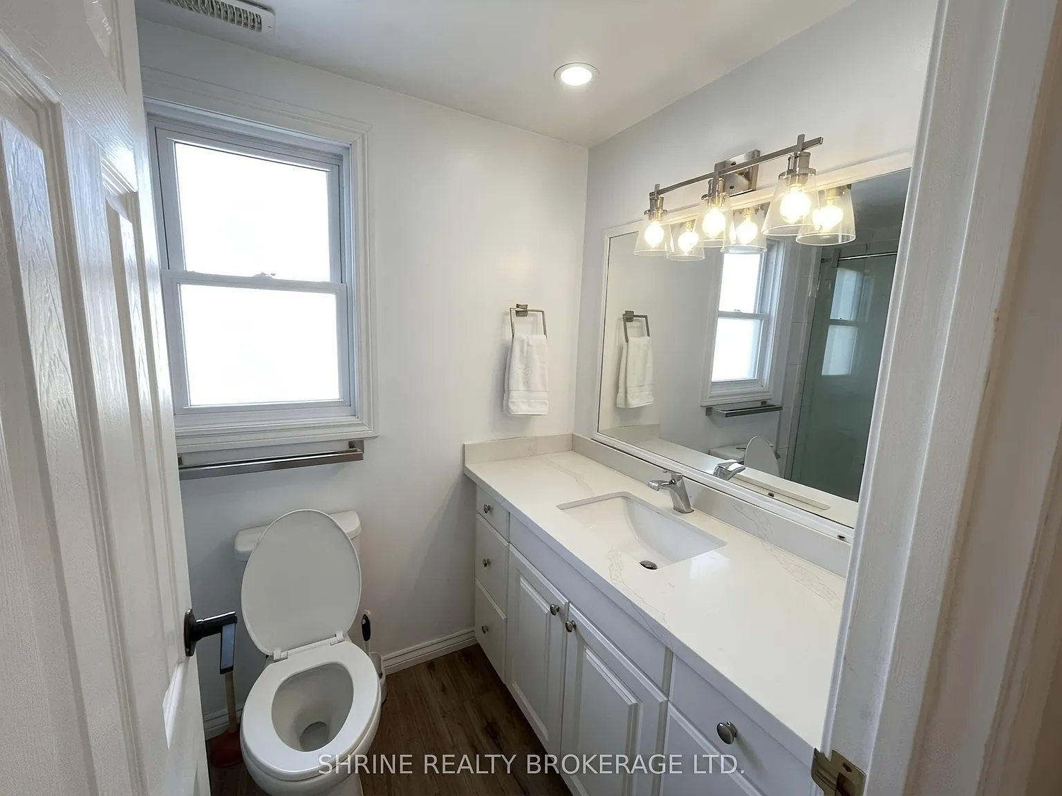 3 bed, $2,300 — Photo 3