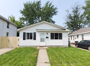 100 W Harwood Ave, Madison Heights, MI 48071