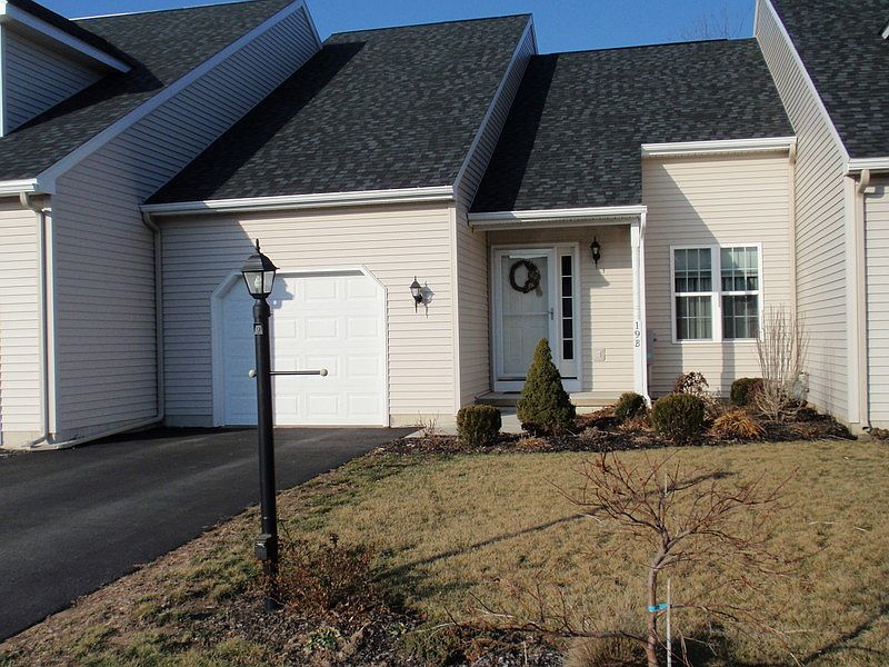 1st image of 19B Pointe West Dr #B