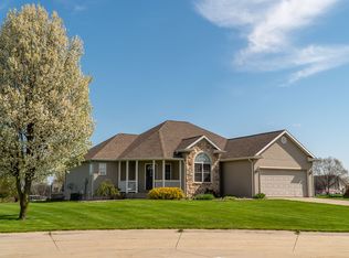 1510 Berkshire Ct W, Shipshewana, IN 46565