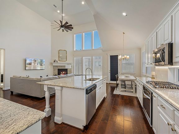 4th image of 4000 Silk Vine Ct