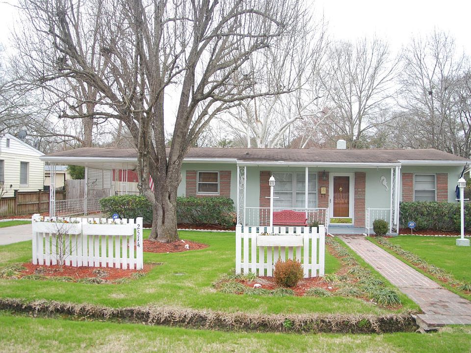 1st image of 2514 Primrose Ave