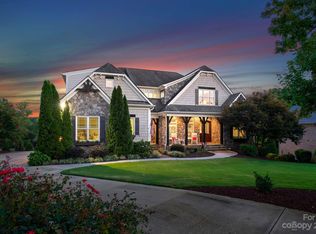 17903 Golden Meadow Ct, Davidson, NC 28036