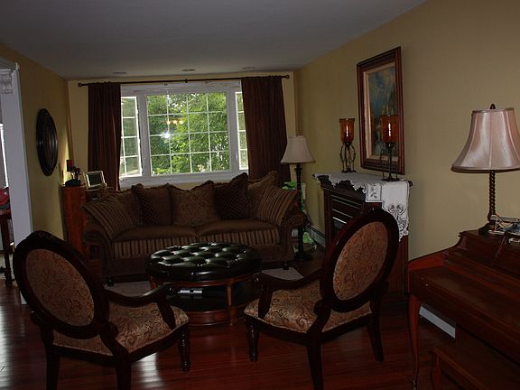 Formal Living Room 