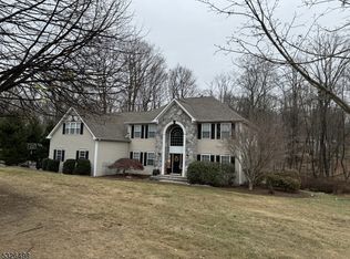 2 Manor Dr, Andover, NJ 07821