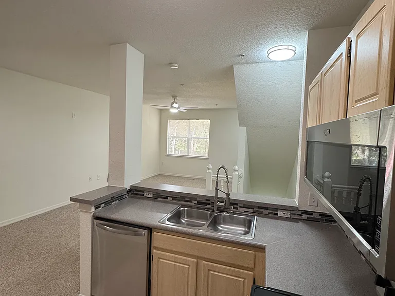 1521 Legacy Club Dr #1521 — Photo 6