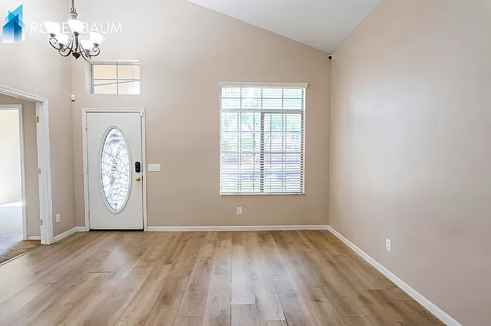 4 bed, 3.0 bath, 3110 sqft, $2,950 — Photo 2