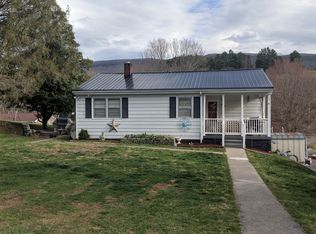 310 Hillcrest Dr, Bluefield, VA 24605