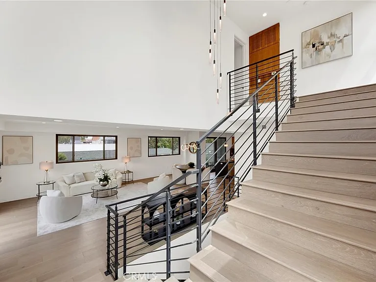 941 E California Blvd #1 — Photo 20