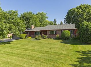 2133 Upper Saint Dennis Rd, Saint Paul, MN 55116