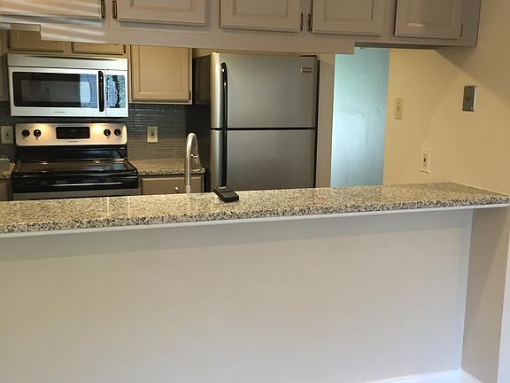 4th image of 6614 Oakland Ave APT G