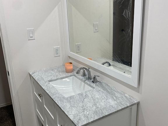 3rd image of 1505 Allen Dr