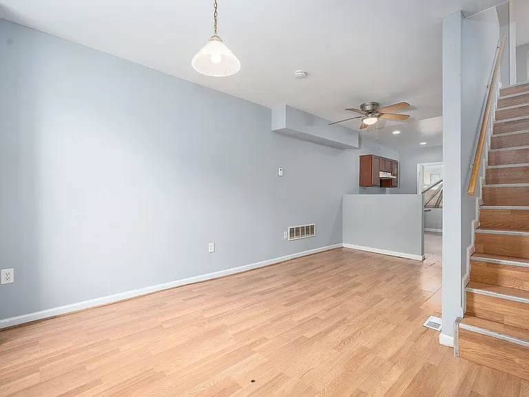 1562 N Woodyear St — Photo 3