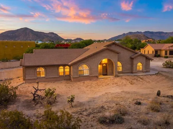 8112 E MCDOWELL Road, Mesa, AZ 85207
