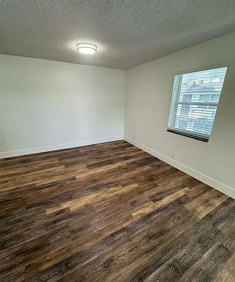 2500 Johnson St #11 — Photo 7