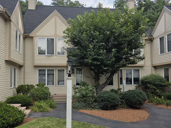 33 Dorchester Way, Nashua, NH 03064