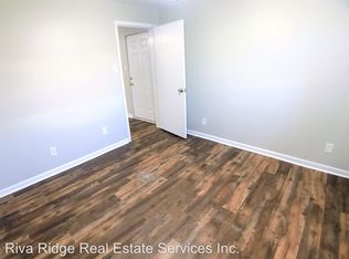 1015 3rd Ave APT 2, Coraopolis, PA 15108