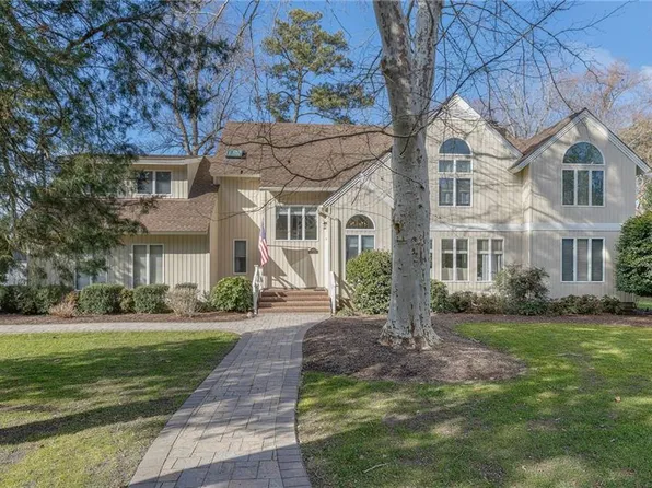 4208 White Acres Ct, Virginia Beach, VA 23455