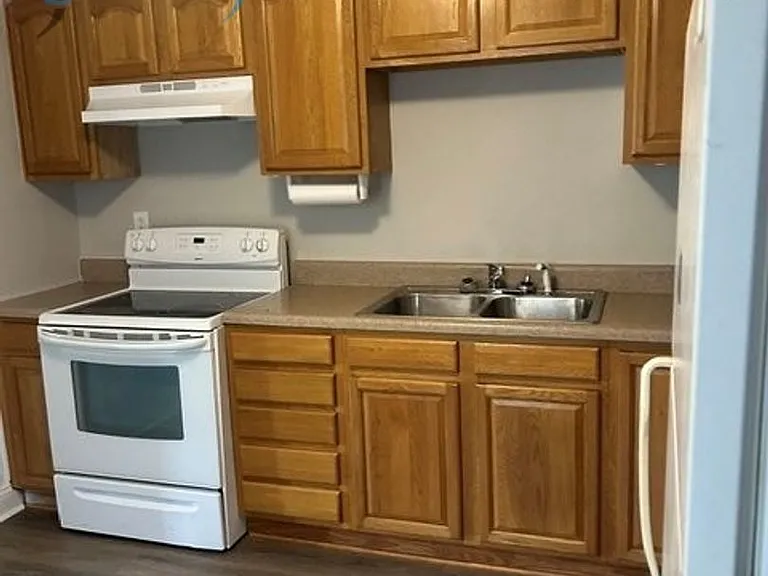 7029 Berry Ave — Photo 4