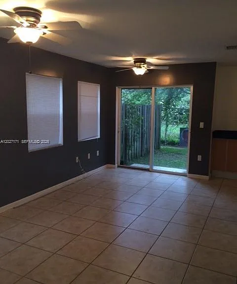 1702 N 28th Ave #1 — Photo 4