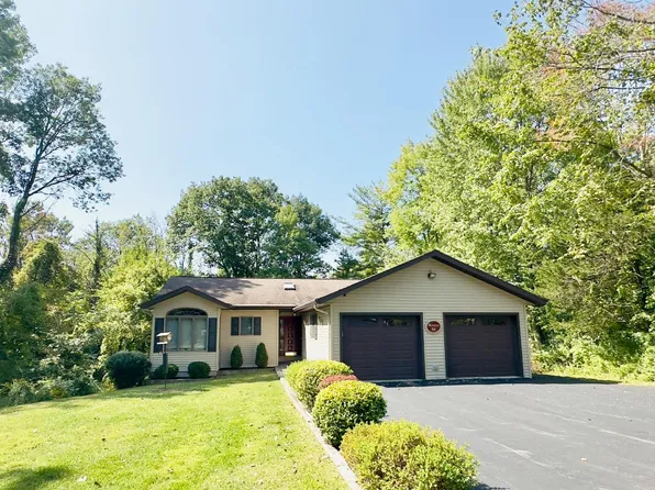 51 Derrick Von Brummel Circle, Coxsackie, NY 12051