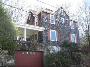 107 Woodland Rd, Morgantown, WV 26501
