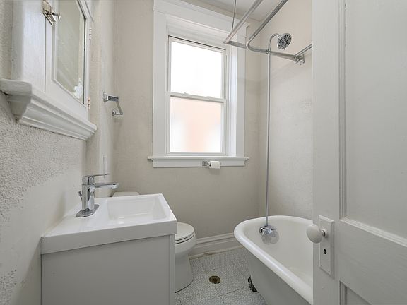 5th image of 1115 Louisville Ave #2B9