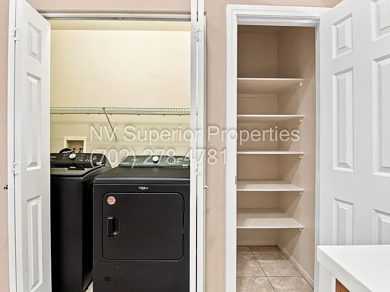3876 Waynesvill St — Photo 17