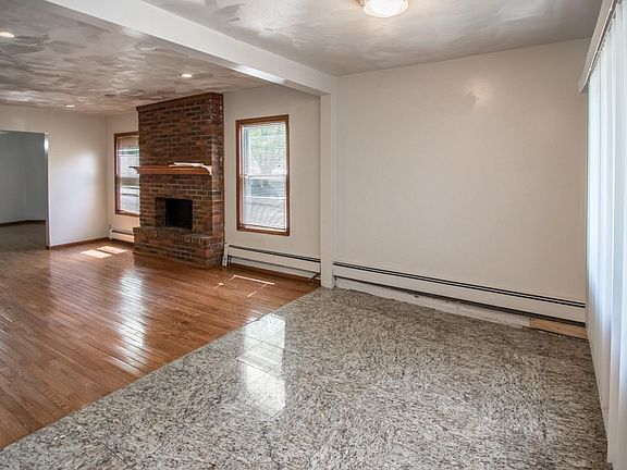 4th image of 12019 153rd St