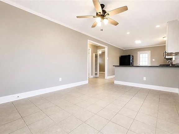2nd image of 4325 Morris Pl