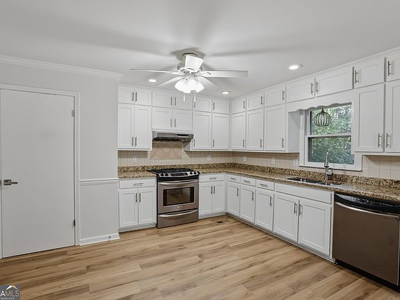 4th image of 4695 Spring Gate Dr