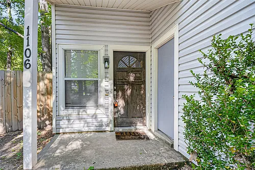 1106 E Red Cedar Cir Photo 1