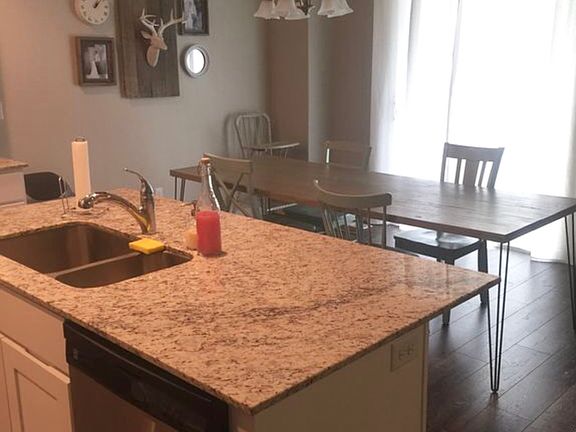5th image of 259 E Alhambra Dr