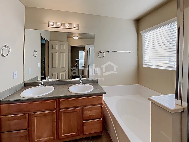 1805 E American Way #1 — Photo 12