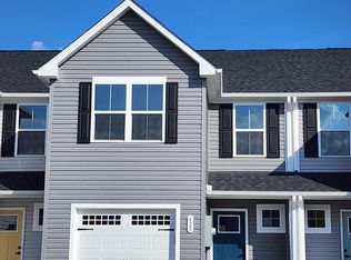 623 Laurelwood Cir, Winchester, VA 22601