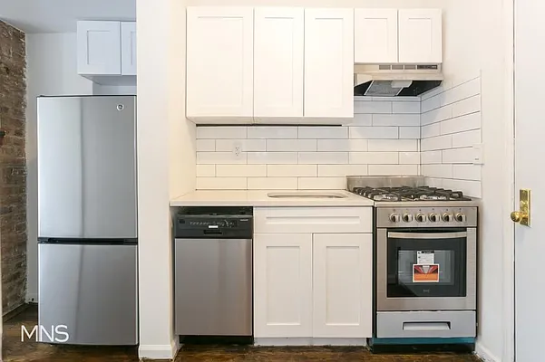 Rented by MNS Marketing | media 30