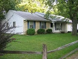 4131 Whitaker Dr photo 1