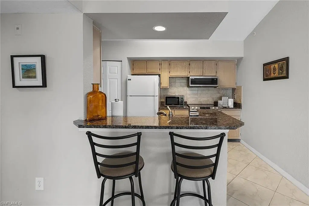 4610 Saint Croix Lane - 1037 — Photo 4
